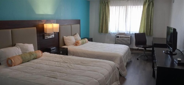 Nampa Inn & Suites image 11