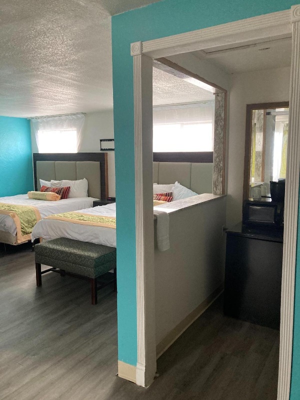 Nampa Inn & Suites image 4
